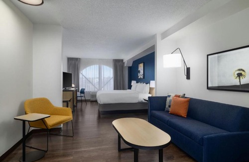 Northeast Hotel | City Express by Marriott Washington, DC Northeast