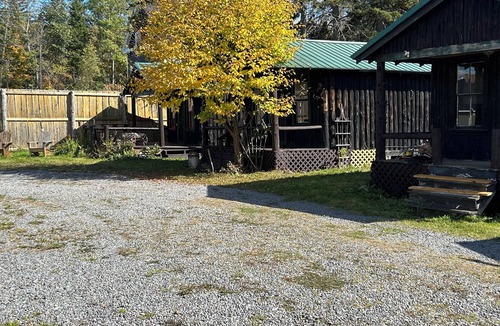 Columbia Cabin | Classic original cedar log cabins set on Simms Stream in the North East Kingdom.