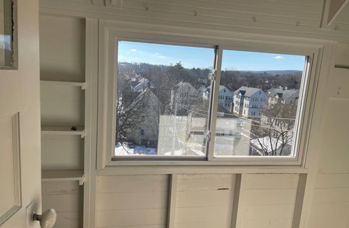 New Britain Apartment | Clean, Bright, beautiful view, comfortable stay, close to Park, Hospital, HW,DT.