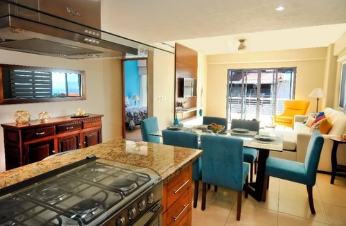Colonia 5 de Diciembre Condo | Close to Centro/Malecon, with Ocean & Mountain Views/Pools/Fitness Center/Garage