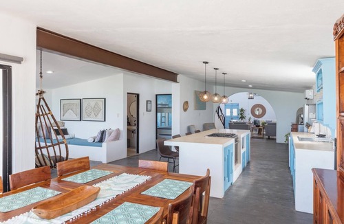 Chelem House | Coastal Casual Bliss: Beach + Pool + Rooftop Deck + Generator + Fast Internet
