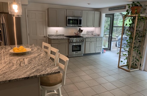 Kennebunk House | Coastal Retreat-Indoor Saltwater Pool, Hot Tub & Sauna 1 mile from Mothers Beach