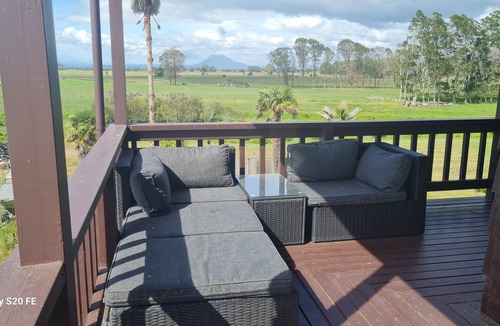 Matata House | COASTAL RETREAT WITH GREAT VIEWS AND ALL THE COMFORTS OF HOME