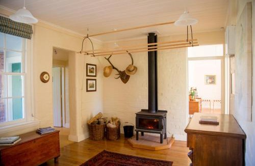 Coldstream Villa | Coldstream Estate - The Whare