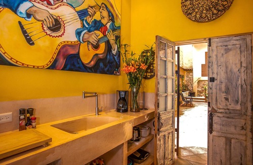 Alta Vista Villa | Colibrí - Old Town Staffed Villa With Views and Rooftop Pool