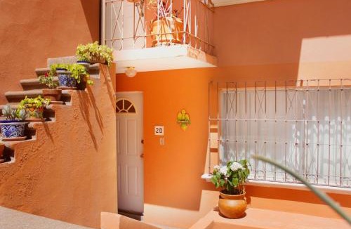 De La Presa Apartment | Colorful family condo with terrace and free parking