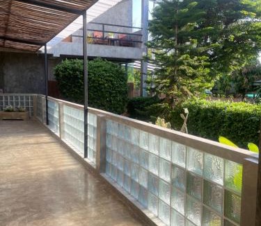 Pa Maet Hotel | Come Moon Loft Hotel