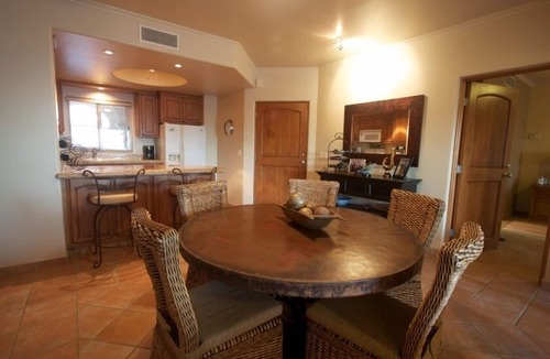 Zona Hotelera Condo | COME to the best spot in Mexico! Celebrate Labor Day In beautiful Los Cabos!