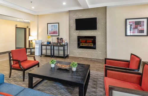 Dawson Creek Hotel | Comfort Inn