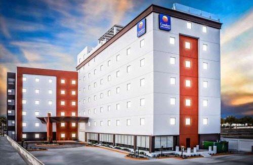 El Tezal Hotel | Comfort Inn & Suites Los Cabos