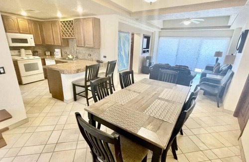 Centro Condo | Comfortable 2 Bedroom 2 Bath G201