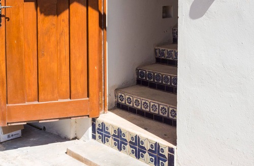 La Gloria House | Comfortable 4 bedroom home in local area with pool! Sleeps 8 people!