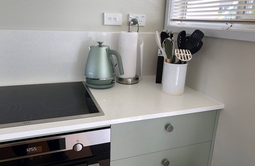 Nukuhau Apartment | Comfortable, attractive Greens Landing Apartment