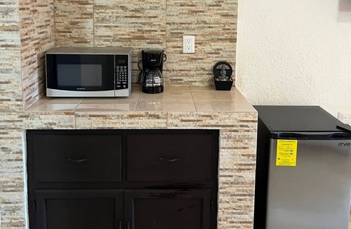 Colonia El Progreso Apartment | COMFORTABLE STUDIO 7 MINUTES FROM DOWNTOWN CABO SAN LUCAS!