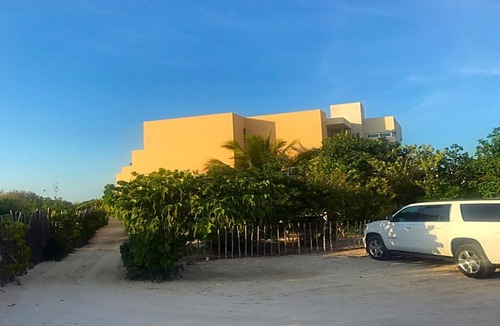 Ixil House | Comfy Beach House, Villa 7