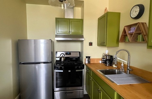 Ashtabula Apartment | Comfy loft with views of Ashtabula River! In the center of Bridge Street!