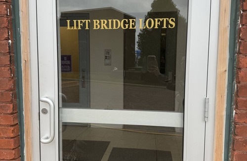 Ashtabula Apartment | Comfy loft with views of Ashtabula River! In the center of Bridge Street!