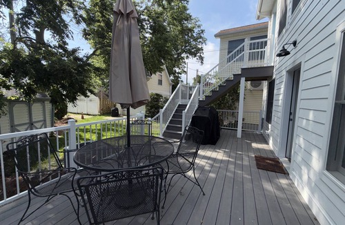 Lakeside Cottage | Complete Remodel for 2025 in Prime Location in Lakeside!