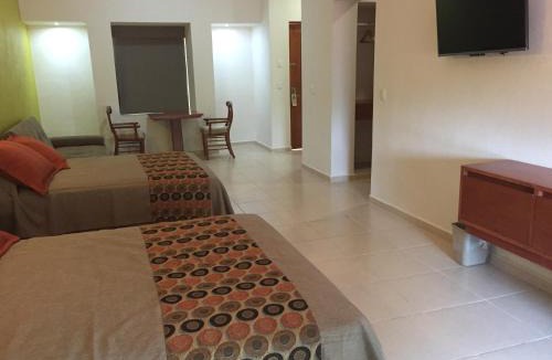 Villa de Alvarez Hotel | Concierge Plaza La Villa