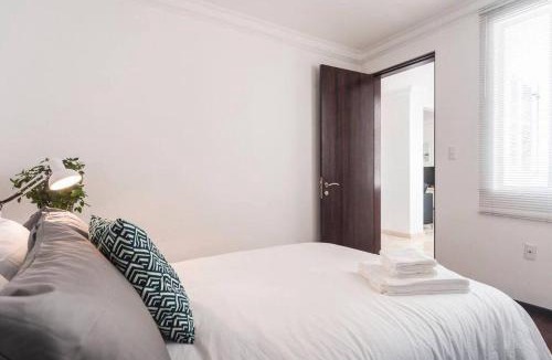 Hipodromo Apartment | Condesa Residence Campeche 3 Charm 2BR 1BA Apartment with Expansive Living Space