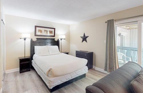 Craigleith Hotel | Condo 206 at North Creek Resort