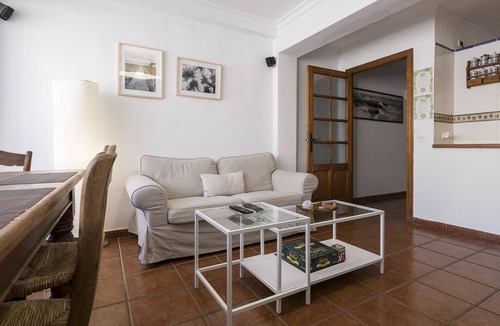San Roque House | CONSTITUCION 27 - Magnificent apartment near the beach and with free WiFi.