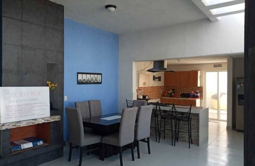 San Juan del Rio House | Contemporary home near Haciendas and vineyards 3 bedrooms 2,733 sq/ft