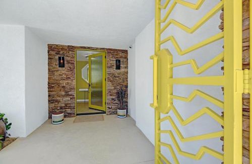 Indian Canyon House | Cool Camino - Meredith Lodging