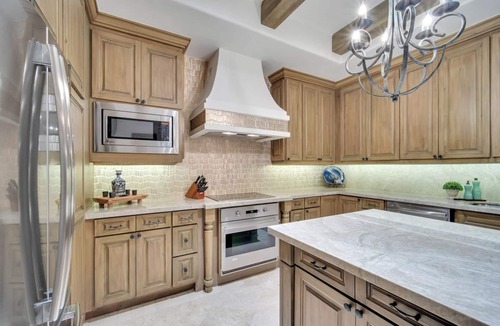El Medano Ejidal Condo | Corner Unit, Building 4 Location! Beautifully Remodelled, Beachy Elegant Decor