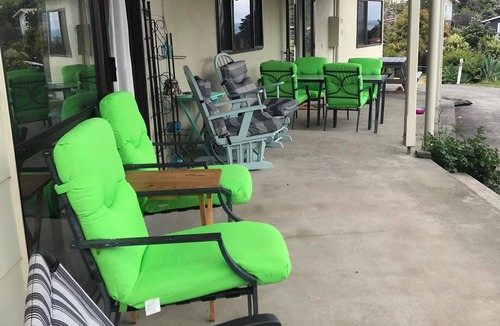 Te Kouma House | Coromandel Beach Bach with sea views, close to sugarloaf boat ramp