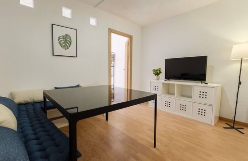 Coslada Condo | Corporate or Formative Lodging 4 rooms/6 beds