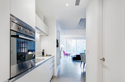 International District Apartment | Corporate Stays | Loft4U | Modern Studio