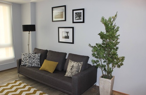 Santa Fe Apartment | Cosmo Santa Fe is suited for both business and leisure travelers.