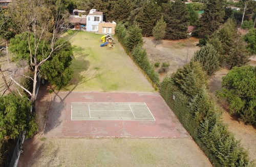 Texcoco House | Country house with 2,500m of private garden and playground