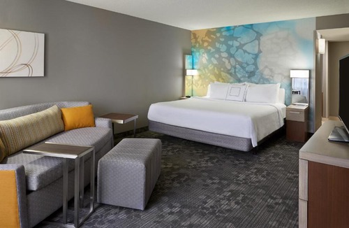 Northeast Mississauga Hotel | Courtyard by Marriott Toronto Airport