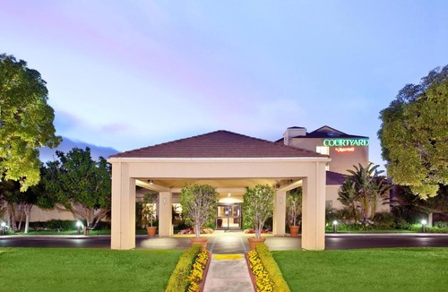 Santa Ana Hotel | Courtyard Costa Mesa South Coast Metro