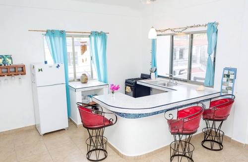 Colonia Independencia Apartment | Cozumel, Mexico. studio apartments Close to beaches, shopping, diving & dining.