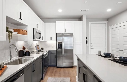 South Arlington Apartment | Cozy 1-bedroom apartment in marvelous Mansfield with WiFi, AC, fitness room