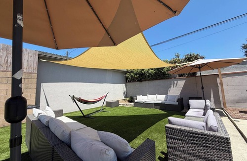 Inglewood Apartment | Cozy 1-bedroom studio in charming Inglewood with AC