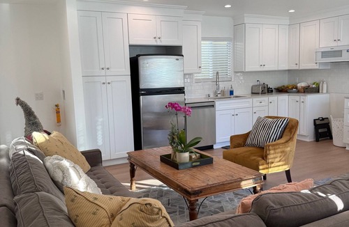 Harbor House | Cozy 2-bedroom house in perfect Carson with cool AC