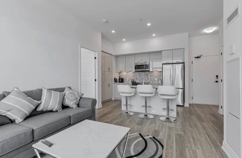 Innisfil Condo | Cozy 2BR Highpoint located at the Friday Harbour