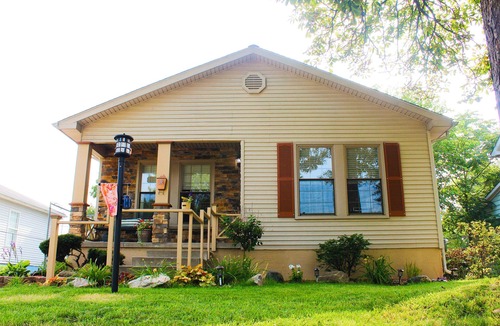 Mexicantown - Southwest Detroit House | Cozy and cute home, Nice Accommodations ,10 minutes from the hot Downtown D !