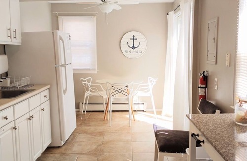 Brigantine House | Cozy Brigantine beach house - 1st floor of duplex - 1 block to beach, near town!