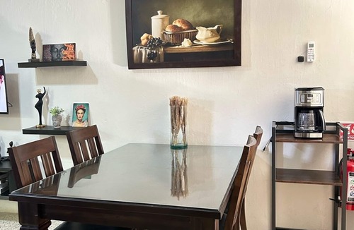 Tepic House | Cozy Casa Ceiba,Charming 2-bedroom house with WiFi, AC in brilliant Tepic