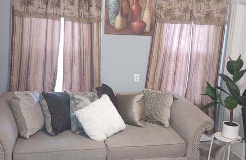 Methuen Apartment | Cozy Family-sized 3 Bedroom Apartment