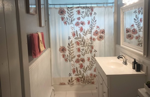 Methuen Apartment | Cozy Family-sized 3 Bedroom Apartment