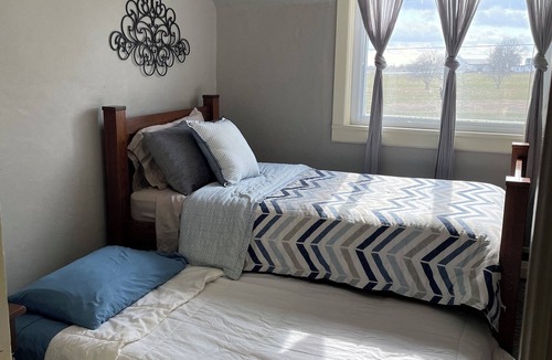 Wyatt Other | Cozy Farmhouse in the Country