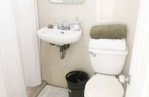 Zamora Apartment | Cozy & Lovely Studio! w/DISNEY+, NETFLIX & More!