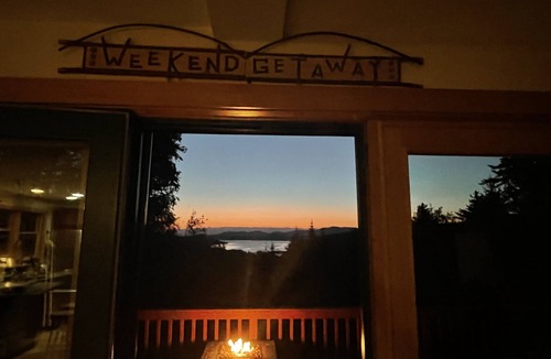 Sandy River House | Cozy Mountain Home Overlooking the Beautiful Rangeley Lake