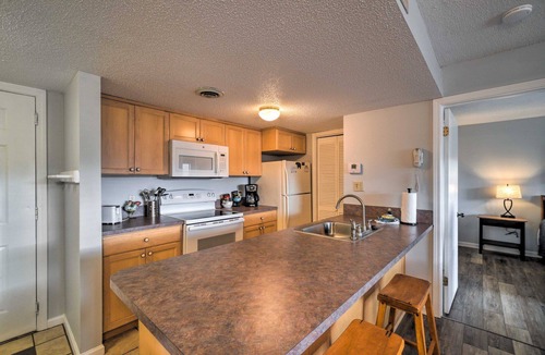 Chalet Village Condo | Cozy Mountain High Condo